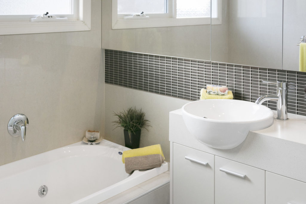 bathroom-2024-09-17-20-55-24-utc